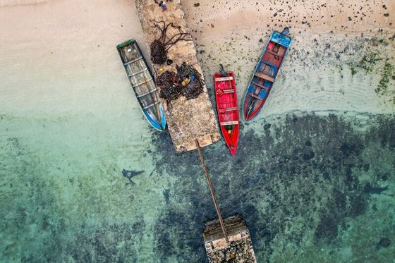Boote am Strand auf So Tomé e Príncipe