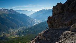 Ausblick beim Wandern auf die Berglandschaft