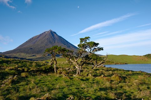 Ausblick auf einen Vulkan auf der Insel Pico