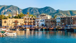 Blick auf den Hafen von Kyrenia auf Zypern