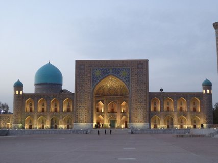 Der imposante Registan Platz in Samarkand