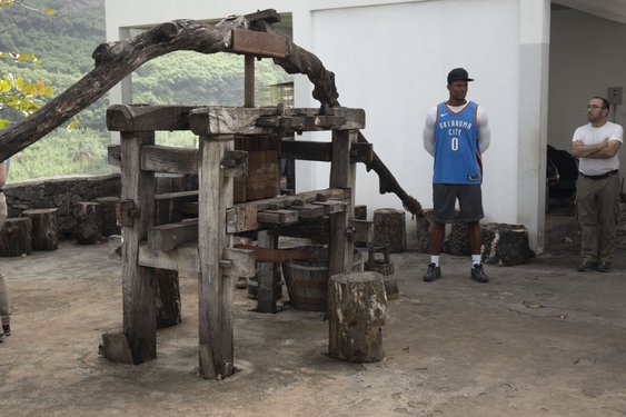 Eine alte Zuckerrohrpresse auf Santo Antão, Kapverden