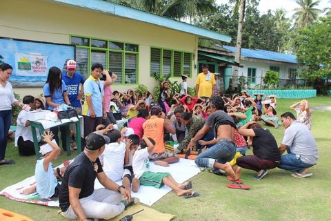 Der Tagabanu Tribe beim Capacity Training auf dem Rasen