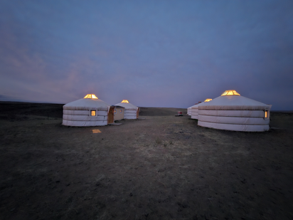 Camp bei Nacht