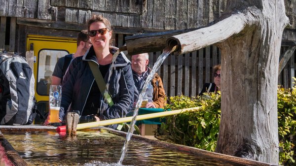 Reisegestalterin Marion auf Wandertour in Deutschland