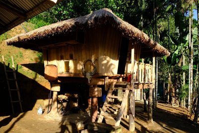 Ansicht einer traditionellen Ifugao-Hütte in Kiangan auf der Philippinen-Insel Luzon