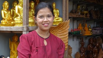 Reisen mit Sinnen Reiseleiterin Moh Moh Khaing