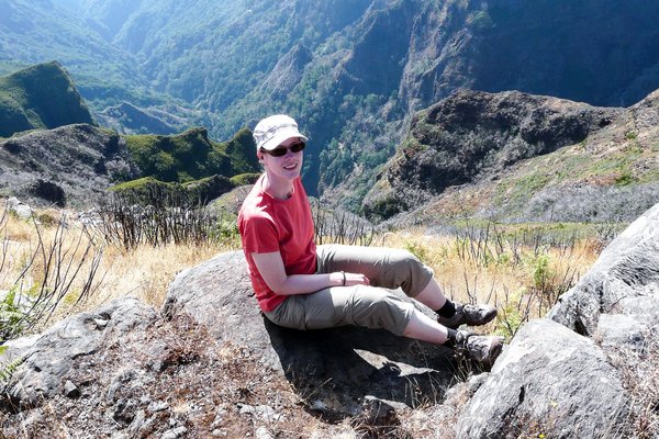 Unsere Mitarbeiterin Melanie erholt sich auf einer Wanderung über die Insel Madeira.