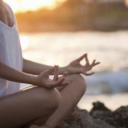 Yoga an der Atlantikküste auf den Kapverden