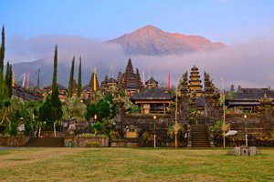 Ein großer hinduistischer Temepl auf Bali