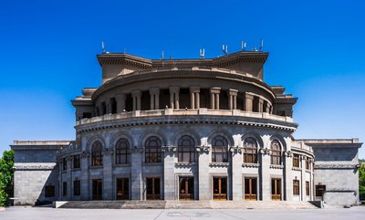 Ein Opern- und Theaterhaus