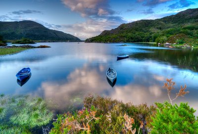 Boote auf einem See im Killarney Nationalpark