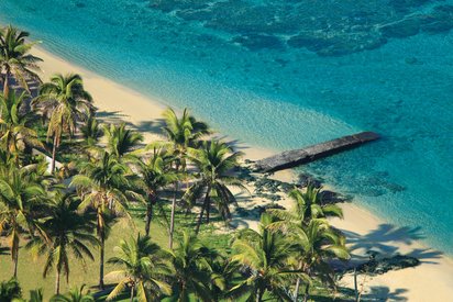 Strandparadies La Réunion Strandabschnitt aus der Luft betrachtet.