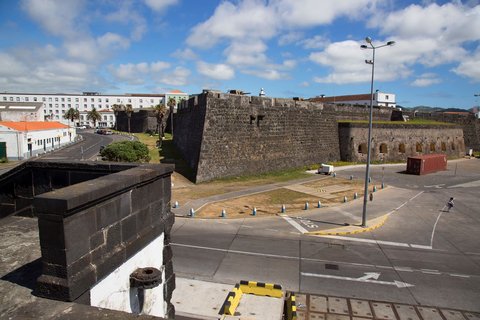 Eine alte Festung in Ponta Delgada