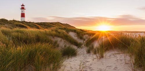 Sonnenuntergang am Strand an der Nordsee