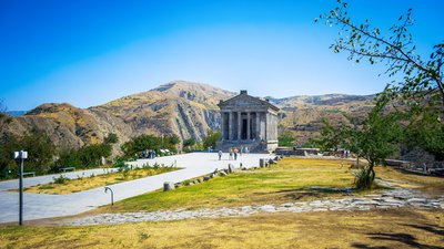 Ein antiker Tempel in Armenien