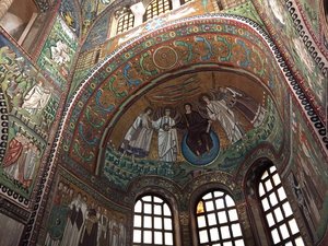 Deckenbemalung einer Kirche in Ravenna, Emilia Romagna