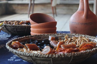 Ein gedeckter Tisch im Kaukasus