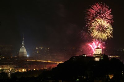 Feuerwerk in Turin an Silvester Feuerwerk an Silvester in Italien