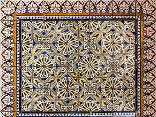 Bunt bemalte Fliesen