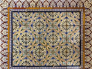 Fliesen im Azulejo-Museum in Lissabon Bunt bemalte Fliesen