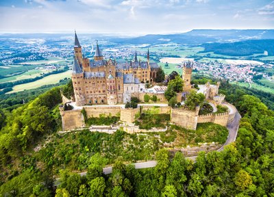 Die Burg Hohenzollern aus der Vogelperspektive