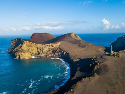 Der Vulkan Capelinhos auf der Azoreninsel Faial Ein Vulkan mitten im Atlantik