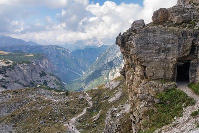 Spektakuläre Aussicht in den Dolomiten in Italien.